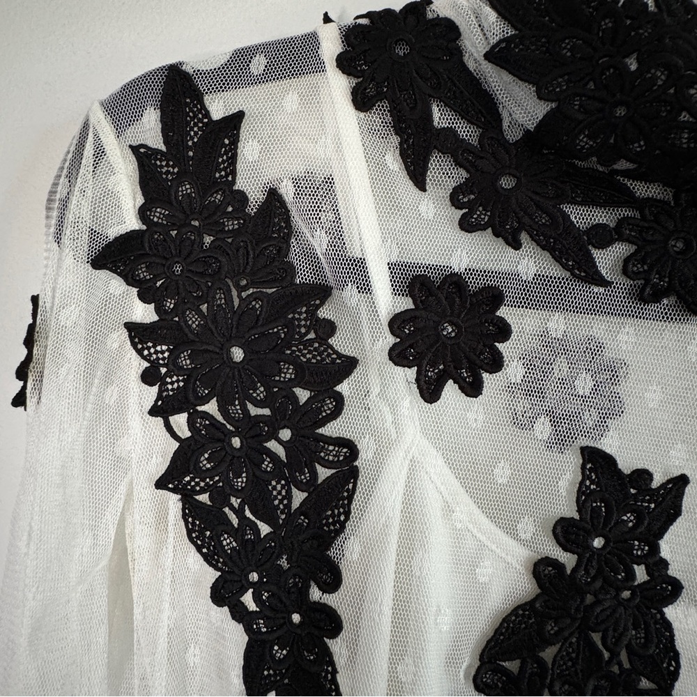 ALICE BY TEMPERLEY LONDON White Dotted Tulle Floral Lace Appliqué Blouse in US4 - Picture 8 of 10